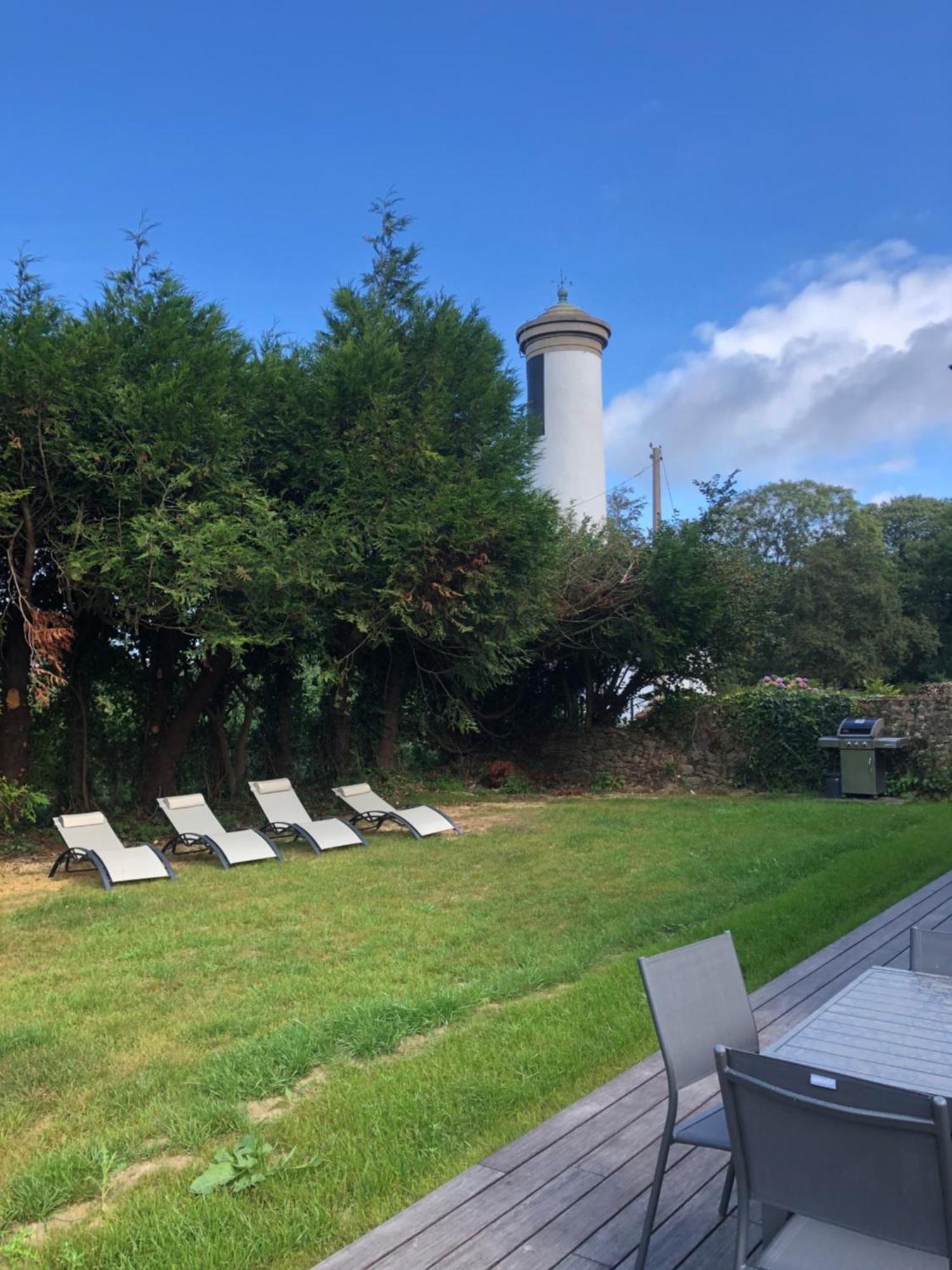 Les Ecolodges Sous Le Phare Louannec Exterior photo